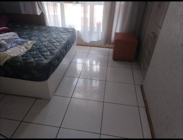 2 BEDROOM TOWNHOUSE FOR SALE IN MONDEOR